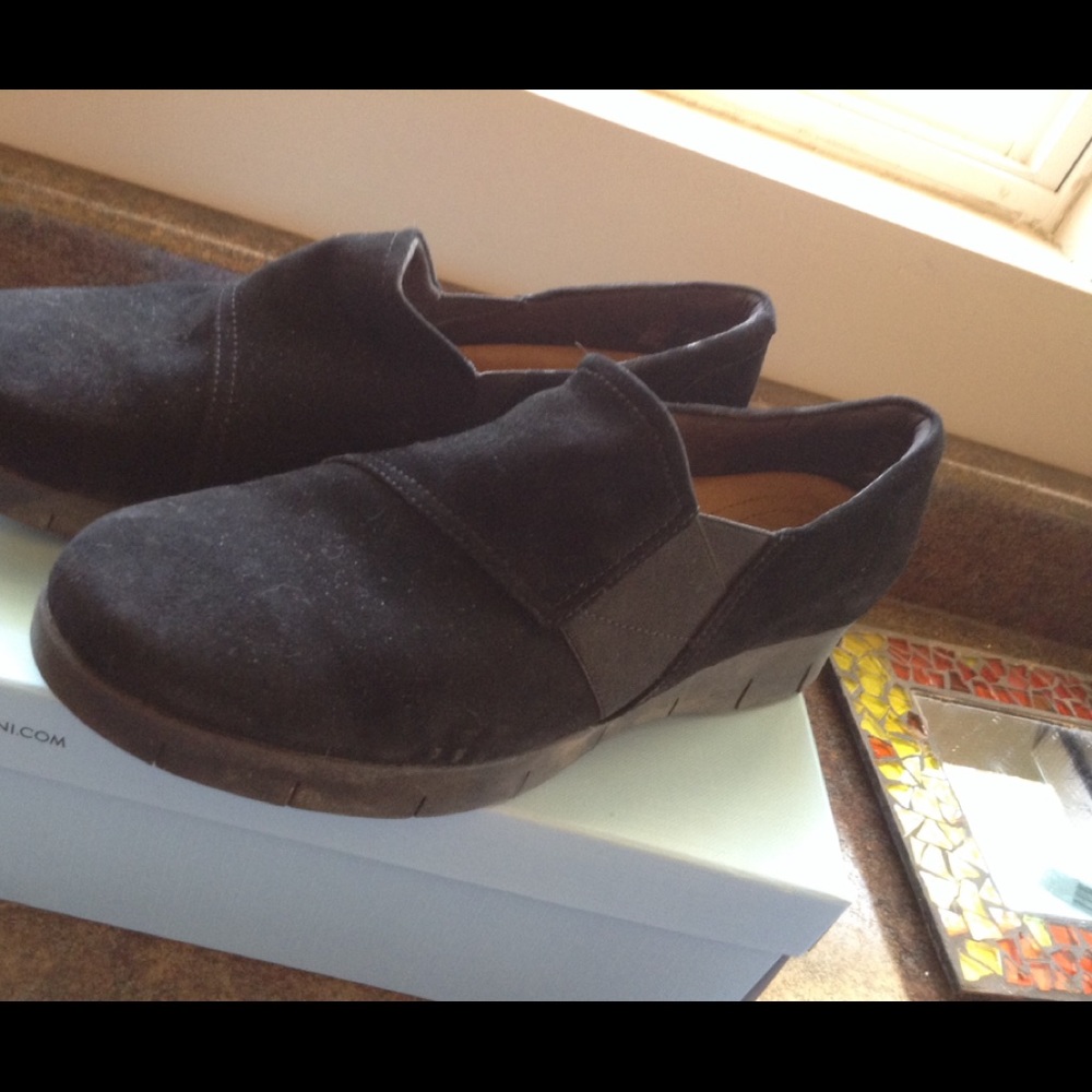 Shoes 9.5 WIDE